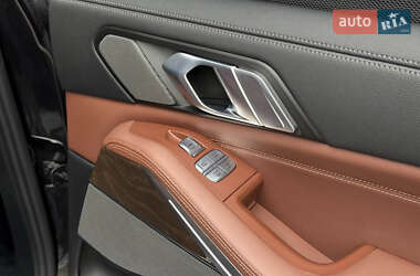 Позашляховик / Кросовер BMW X7 2019 в 