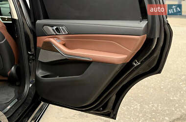 Позашляховик / Кросовер BMW X7 2019 в 