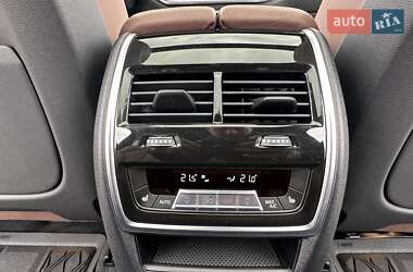 Позашляховик / Кросовер BMW X7 2022 в 