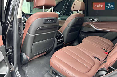 Позашляховик / Кросовер BMW X7 2019 в 