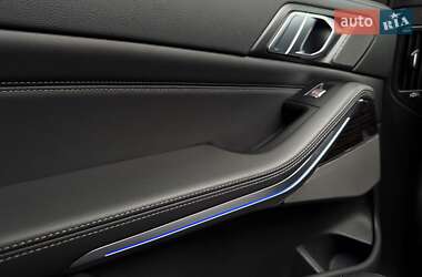 Позашляховик / Кросовер BMW X7 2020 в 