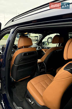 Внедорожник / Кроссовер BMW X7 2023 в 