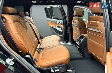Внедорожник / Кроссовер BMW X7 2025 в 