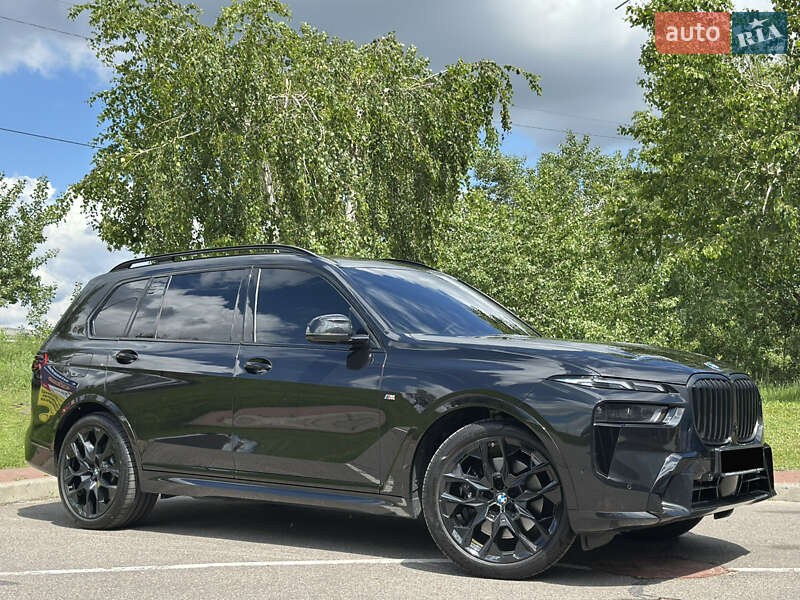 Внедорожник / Кроссовер BMW X7 2024 в Киеве