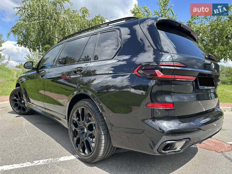 Внедорожник / Кроссовер BMW X7 2024 в Киеве