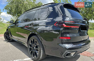 Внедорожник / Кроссовер BMW X7 2024 в 