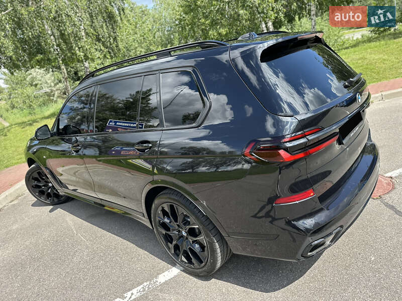 Внедорожник / Кроссовер BMW X7 2024 в Киеве
