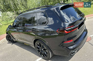 Внедорожник / Кроссовер BMW X7 2024 в 