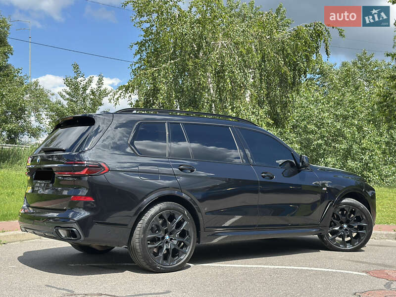 Внедорожник / Кроссовер BMW X7 2024 в Киеве