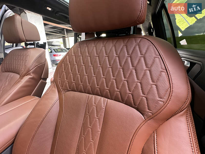 Внедорожник / Кроссовер BMW X7 2024 в Киеве
