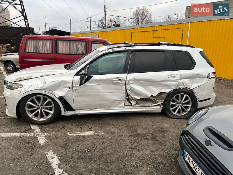 Позашляховик / Кросовер BMW X7 2019 в Києві
