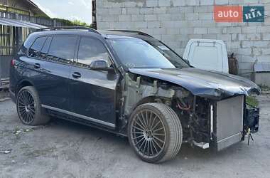 Внедорожник / Кроссовер BMW X7 2022 в 