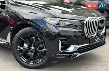 Внедорожник / Кроссовер BMW X7 2020 в 