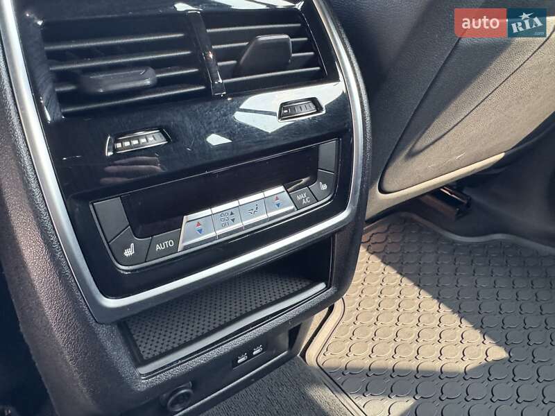 Внедорожник / Кроссовер BMW X7 2019 в Луцке