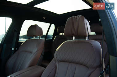 Внедорожник / Кроссовер BMW X7 2019 в 