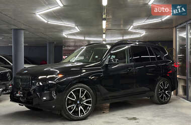 Внедорожник / Кроссовер BMW X7 2023 в 