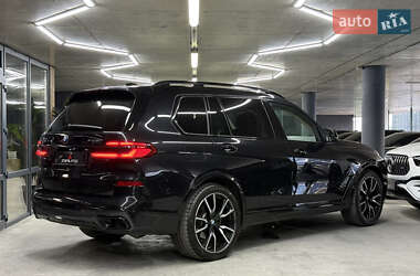 Внедорожник / Кроссовер BMW X7 2023 в 