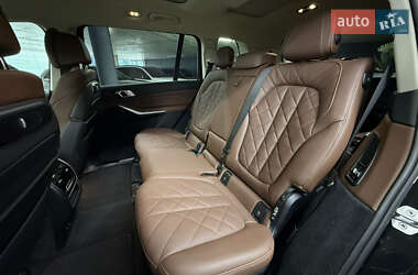 Внедорожник / Кроссовер BMW X7 2023 в 