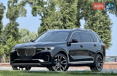 Внедорожник / Кроссовер BMW X7 2019 в 