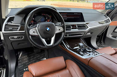 Внедорожник / Кроссовер BMW X7 2019 в 