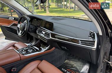 Внедорожник / Кроссовер BMW X7 2019 в 