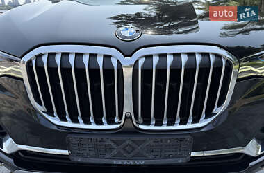 Внедорожник / Кроссовер BMW X7 2019 в 