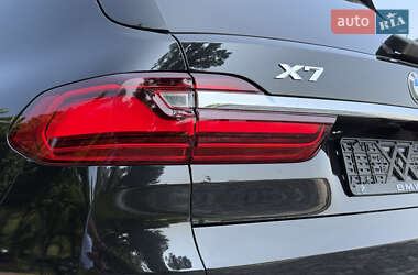 Внедорожник / Кроссовер BMW X7 2019 в 