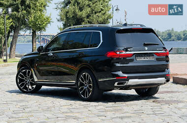 Внедорожник / Кроссовер BMW X7 2019 в 