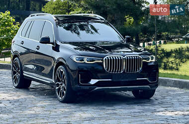 Внедорожник / Кроссовер BMW X7 2019 в 