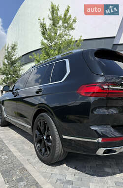 Внедорожник / Кроссовер BMW X7 2019 в 
