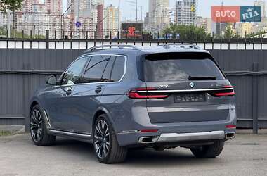 Внедорожник / Кроссовер BMW X7 2022 в 