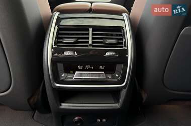 Внедорожник / Кроссовер BMW X7 2022 в 