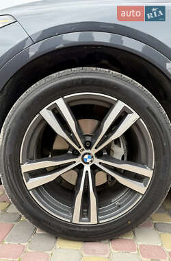 Внедорожник / Кроссовер BMW X7 2021 в 