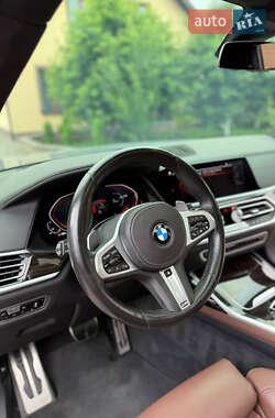 Внедорожник / Кроссовер BMW X7 2021 в 