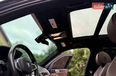 Внедорожник / Кроссовер BMW X7 2021 в 