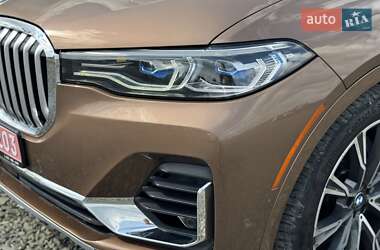 Внедорожник / Кроссовер BMW X7 2019 в 