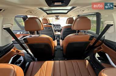 Внедорожник / Кроссовер BMW X7 2019 в 