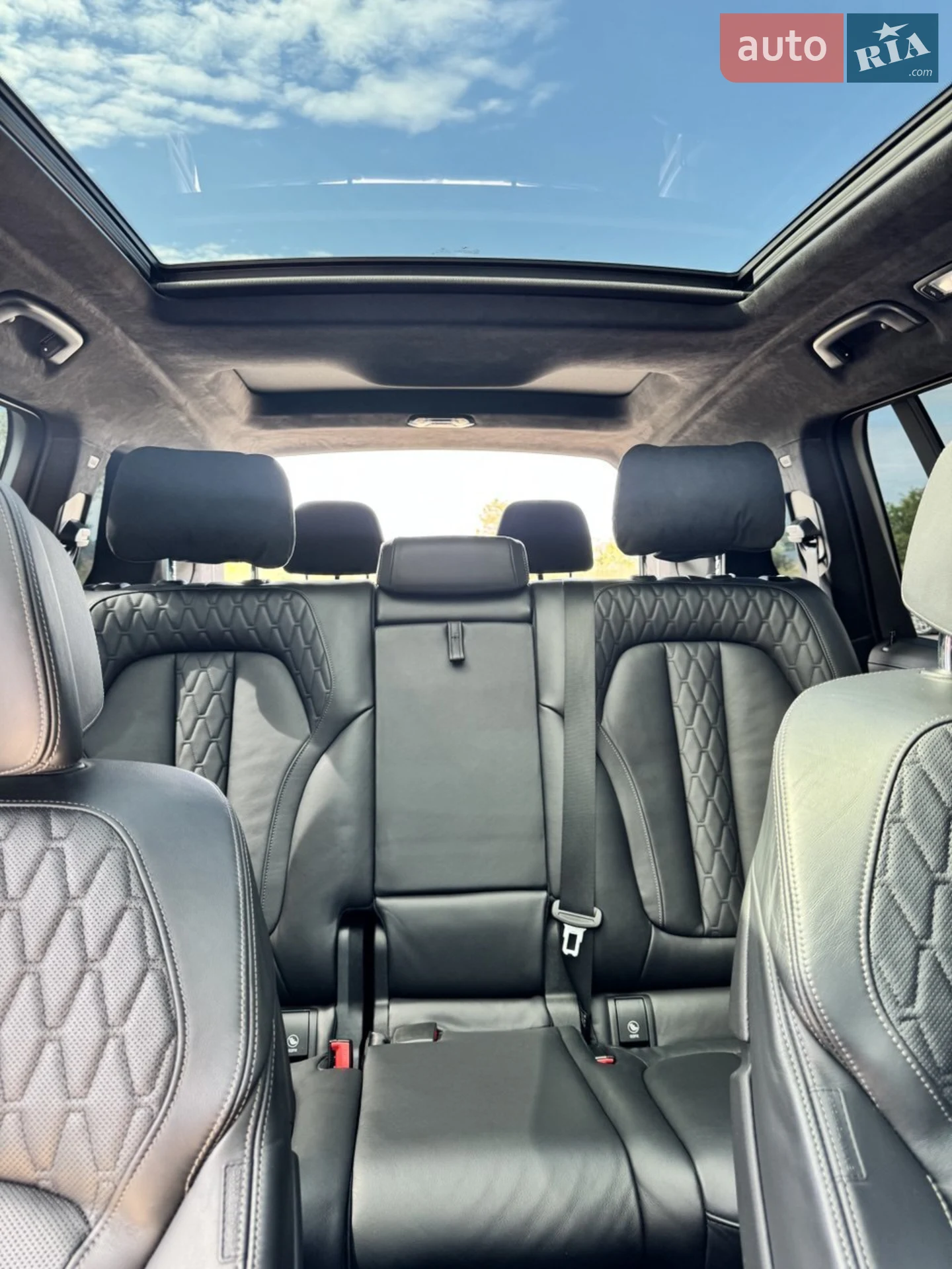 2020 BMW X7 - мініатюра 16