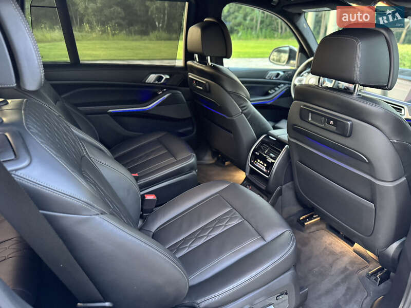 Позашляховик / Кросовер BMW X7 2019 в Києві