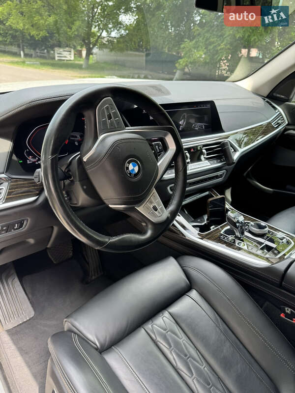 Внедорожник / Кроссовер BMW X7 2020 в Виннице