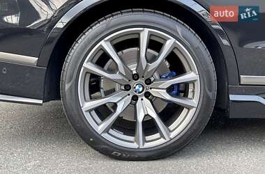 Внедорожник / Кроссовер BMW X7 2022 в 