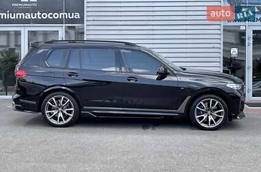 Внедорожник / Кроссовер BMW X7 2022 в 