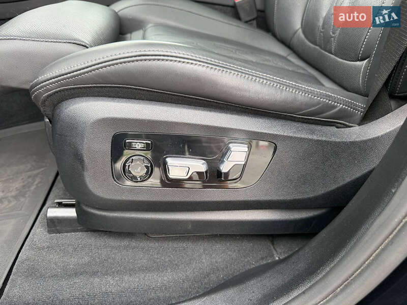 Внедорожник / Кроссовер BMW X7 2021 в Житомире