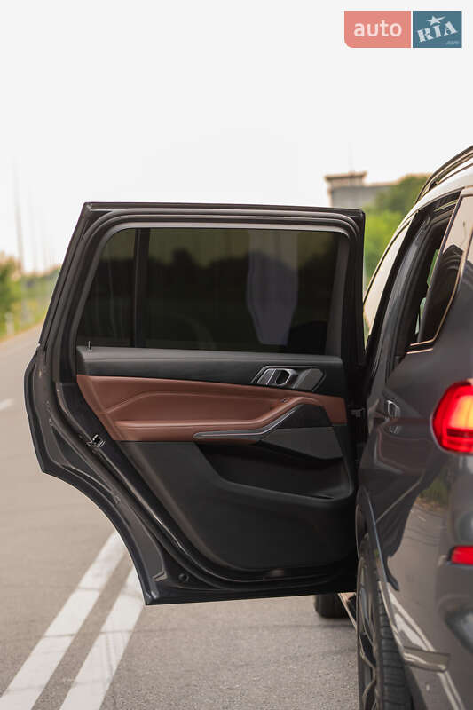 Внедорожник / Кроссовер BMW X7 2019 в Хмельницком