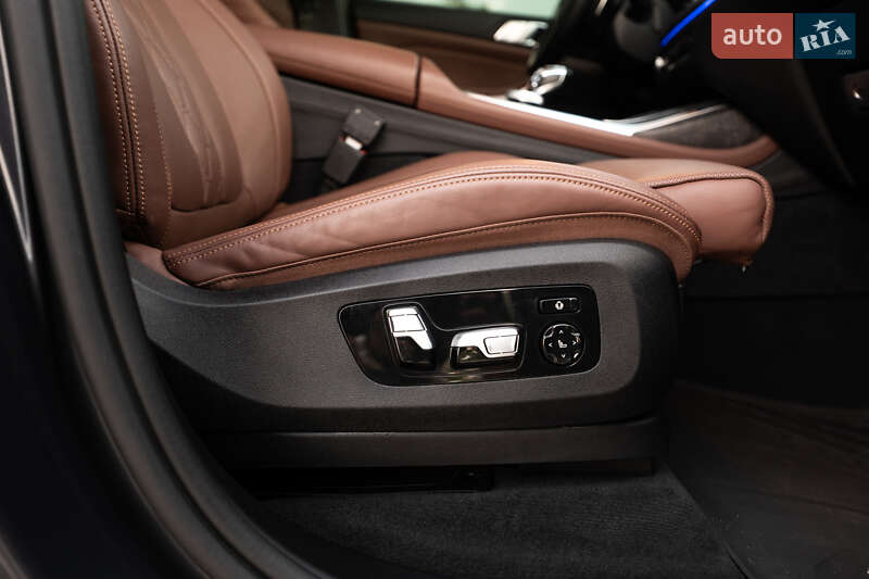 Внедорожник / Кроссовер BMW X7 2019 в Хмельницком