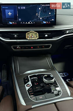 Внедорожник / Кроссовер BMW X7 2024 в 