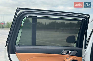 Позашляховик / Кросовер BMW X7 2019 в 