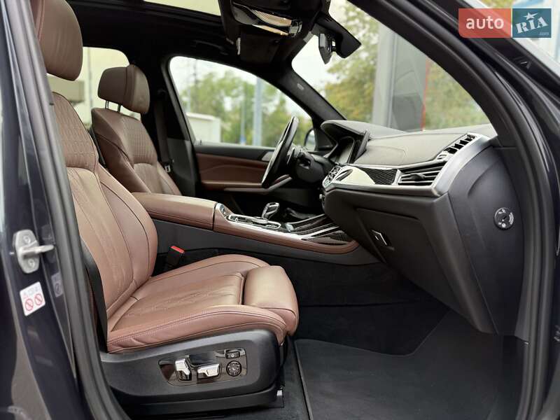 Внедорожник / Кроссовер BMW X7 2022 в Киеве