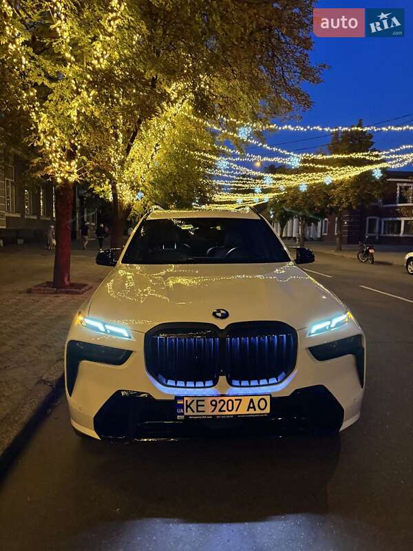 Внедорожник / Кроссовер BMW X7 2023 в Кривом Роге
