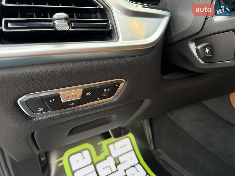 Внедорожник / Кроссовер BMW X7 2022 в Киеве